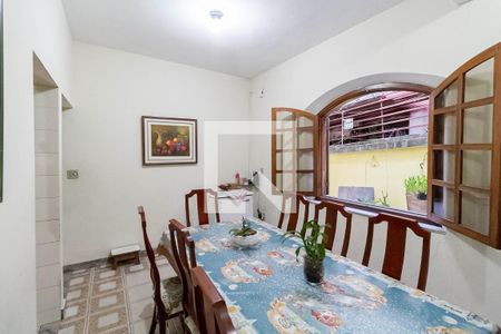 Casa à venda com 304m², 4 quartos e 1 vagaCopa 