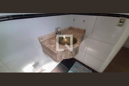 Casa à venda com 380m², 3 quartos e 6 vagas Casa à venda com 380m², 3 quartos e 6 vagasBanheiro da Suíte - Casa 1
