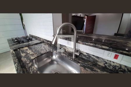 Casa à venda com 380m², 3 quartos e 6 vagas Casa à venda com 380m², 3 quartos e 6 vagasCozinha - Casa 2