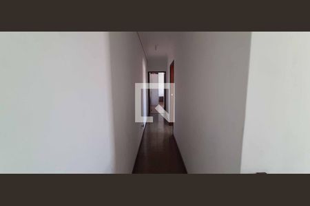 Casa à venda com 380m², 3 quartos e 6 vagas Casa à venda com 380m², 3 quartos e 6 vagasCorredor