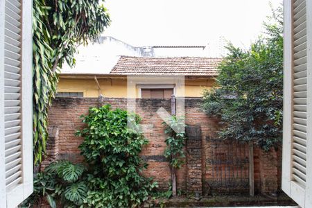 Casa à venda com 240m², 3 quartos e 2 vagas Casa à venda com 240m², 3 quartos e 2 vagasQuarto 1 - Vista