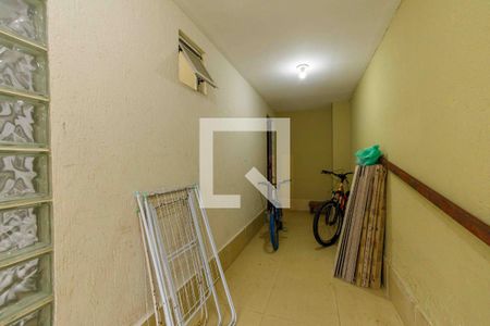 Casa de condomínio à venda com 360m², 4 quartos e 3 vagas Casa de condomínio à venda com 360m², 4 quartos e 3 vagasÁrea de Serviço