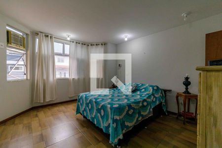 Casa de condomínio à venda com 360m², 4 quartos e 3 vagas Casa de condomínio à venda com 360m², 4 quartos e 3 vagasSuíte 2