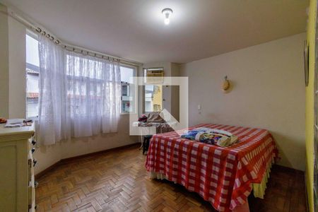 Casa de condomínio à venda com 360m², 4 quartos e 3 vagas Casa de condomínio à venda com 360m², 4 quartos e 3 vagasSuíte 3