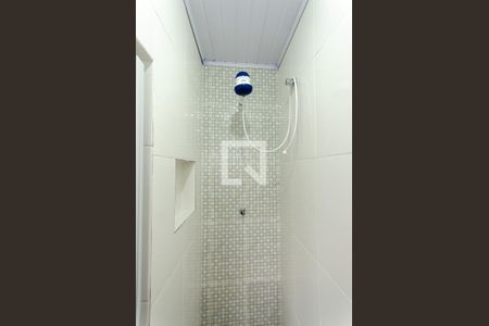 Banheiro de casa para alugar com 1 quarto, 20m² em Jardim Maristela, São Paulo