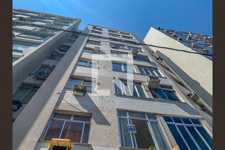 Apartamento à venda com 90m², 2 quartos e sem vaga Apartamento à venda com 90m², 2 quartos e sem vagaFachada