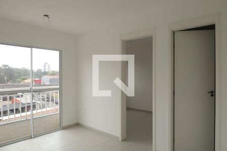 Sala de apartamento para alugar com 2 quartos, 35m² em Vila Carmosina, São Paulo