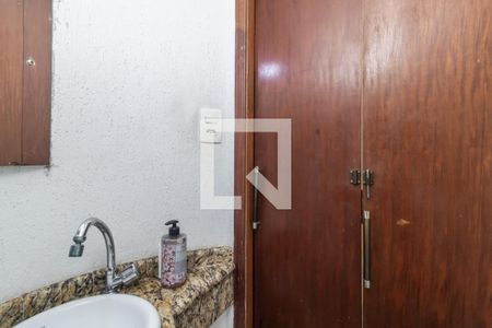 Casa à venda com 128m², 3 quartos e 1 vagaLavabo