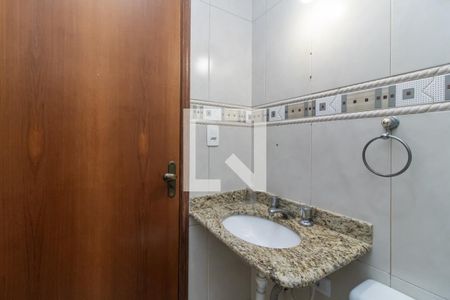 Casa à venda com 128m², 3 quartos e 1 vagaBanheiro