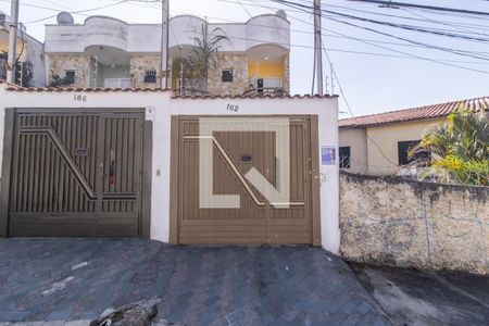 Casa à venda com 128m², 3 quartos e 1 vagaFachada
