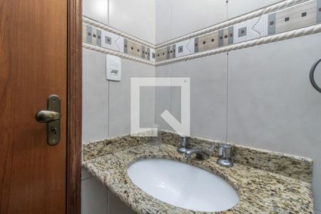 Casa à venda com 128m², 3 quartos e 1 vagaBanheiro