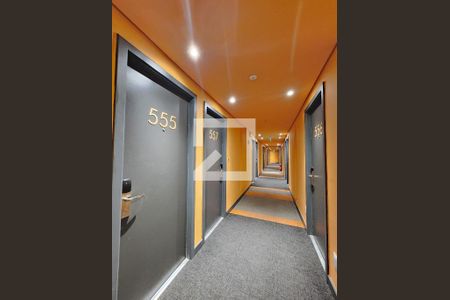 Studio à venda com 18m², 1 quarto e sem vaga Studio à venda com 18m², 1 quarto e sem vagaCorredor