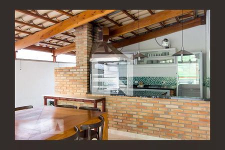 Apartamento à venda com 122m², 3 quartos e 2 vagas Apartamento à venda com 122m², 3 quartos e 2 vagasÁrea comum - Churrasqueira