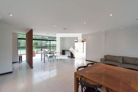 Apartamento à venda com 122m², 3 quartos e 2 vagas Apartamento à venda com 122m², 3 quartos e 2 vagasÁrea comum - Salão de festas