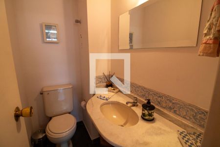 Apartamento à venda com 122m², 3 quartos e 2 vagas Apartamento à venda com 122m², 3 quartos e 2 vagasLavabo