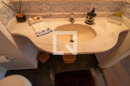 Apartamento à venda com 122m², 3 quartos e 2 vagas Apartamento à venda com 122m², 3 quartos e 2 vagasLavabo