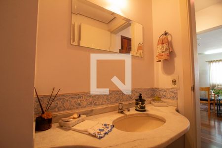 Apartamento à venda com 122m², 3 quartos e 2 vagas Apartamento à venda com 122m², 3 quartos e 2 vagasLavabo