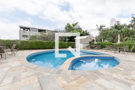 Apartamento à venda com 122m², 3 quartos e 2 vagas Apartamento à venda com 122m², 3 quartos e 2 vagasÁrea comum - Piscina