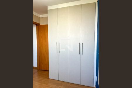 Quarto 1 - Armários de apartamento para alugar com 2 quartos, 46m² em Jardim Íris, São Paulo