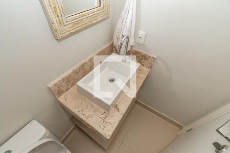 Apartamento à venda com 189m², 3 quartos e 3 vagas Apartamento à venda com 189m², 3 quartos e 3 vagasDetalhe Lavabo