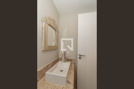 Apartamento à venda com 189m², 3 quartos e 3 vagas Apartamento à venda com 189m², 3 quartos e 3 vagasLavabo