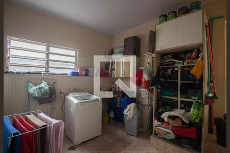 Casa à venda com 500m², 6 quartos e 4 vagas Casa à venda com 500m², 6 quartos e 4 vagasÁrea de Serviço