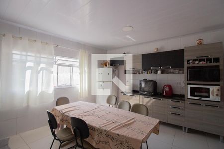 Casa à venda com 500m², 6 quartos e 4 vagas Casa à venda com 500m², 6 quartos e 4 vagasCozinha