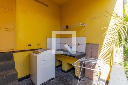 Casa à venda com 130m², 3 quartos e 2 vagasÁrea de serviço