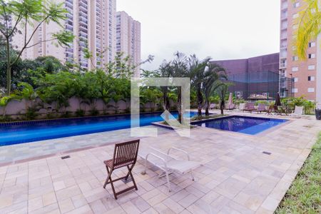 Apartamento à venda com 60m², 2 quartos e 2 vagas Apartamento à venda com 60m², 2 quartos e 2 vagasÁrea comum - Piscina