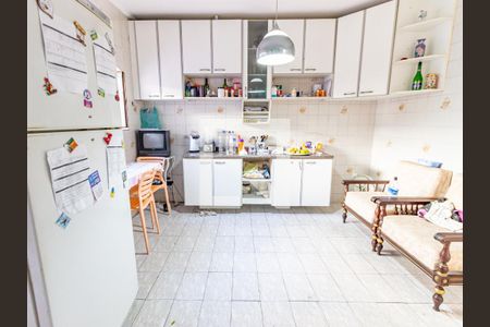 Casa à venda com 130m², 2 quartos e 1 vaga Casa à venda com 130m², 2 quartos e 1 vagaCozinha