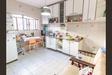 Casa à venda com 130m², 2 quartos e 1 vaga Casa à venda com 130m², 2 quartos e 1 vagaCozinha