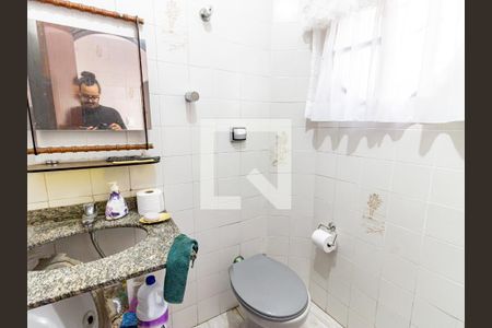 Casa à venda com 130m², 2 quartos e 1 vaga Casa à venda com 130m², 2 quartos e 1 vagaBanheiro