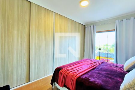 Casa à venda com 150m², 5 quartos e 4 vagas Casa à venda com 150m², 5 quartos e 4 vagasSuíte 3