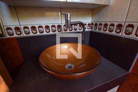 Apartamento à venda com 61m², 2 quartos e 2 vagasBanheiro do Quarto 2 (Suíte)