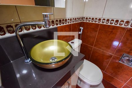 Apartamento à venda com 61m², 2 quartos e 2 vagasBanheiro Social