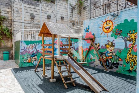 Apartamento à venda com 60m², 3 quartos e 1 vaga Apartamento à venda com 60m², 3 quartos e 1 vagaÁrea comum - Playground