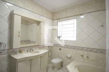 Casa à venda com 302m², 4 quartos e 3 vagasBanheiro