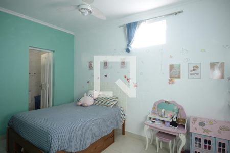 Casa à venda com 302m², 4 quartos e 3 vagasSuíte 2