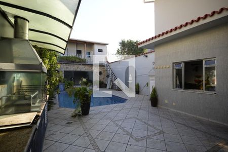Casa à venda com 302m², 4 quartos e 3 vagasQuintal