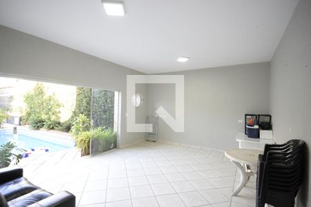 Casa à venda com 302m², 4 quartos e 3 vagasSalão