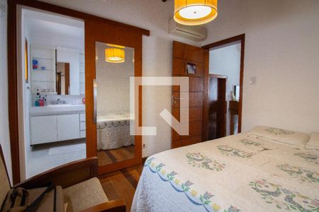 Casa à venda com 280m², 4 quartos e 2 vagas Casa à venda com 280m², 4 quartos e 2 vagasQuarto 4