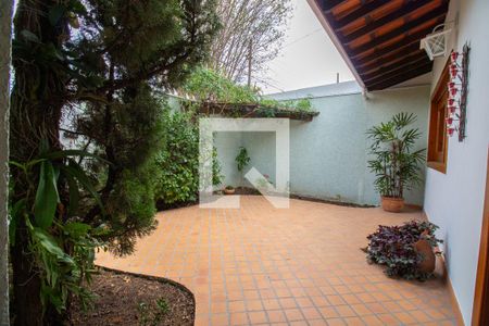 Casa à venda com 280m², 4 quartos e 2 vagas Casa à venda com 280m², 4 quartos e 2 vagasÁrea externa