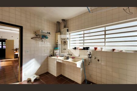 Casa à venda com 280m², 4 quartos e 1 vaga Casa à venda com 280m², 4 quartos e 1 vagaÁrea de Serviço