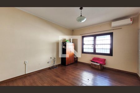 Casa à venda com 280m², 4 quartos e 1 vaga Casa à venda com 280m², 4 quartos e 1 vagaSuíte 2