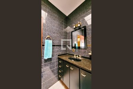 Casa à venda com 280m², 4 quartos e 1 vaga Casa à venda com 280m², 4 quartos e 1 vagaBanheiro da Suíte 2 / Banheiro