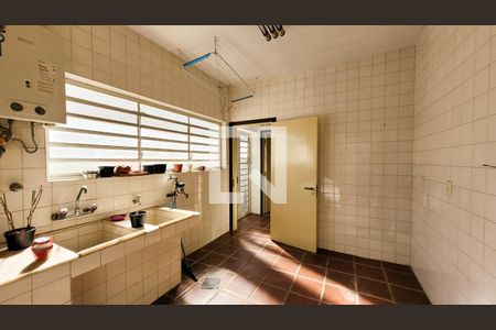 Casa à venda com 280m², 4 quartos e 1 vaga Casa à venda com 280m², 4 quartos e 1 vagaÁrea de Serviço