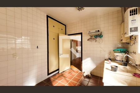 Casa à venda com 280m², 4 quartos e 1 vaga Casa à venda com 280m², 4 quartos e 1 vagaÁrea de serviço