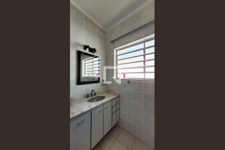 Casa à venda com 280m², 4 quartos e 1 vaga Casa à venda com 280m², 4 quartos e 1 vagaBanheiro da Suíte 1