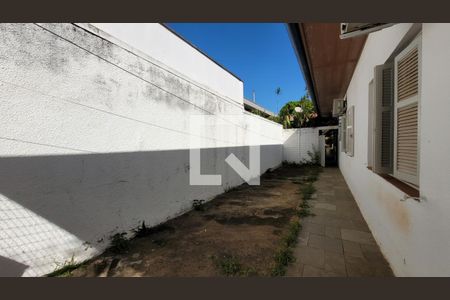 Casa à venda com 280m², 4 quartos e 1 vaga Casa à venda com 280m², 4 quartos e 1 vagaQuintal
