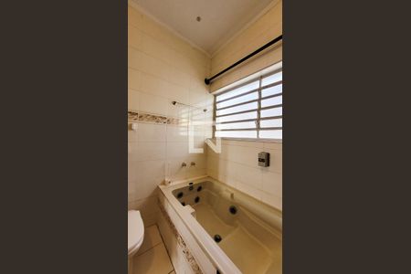 Casa à venda com 280m², 4 quartos e 1 vaga Casa à venda com 280m², 4 quartos e 1 vagaBanheiro da Suíte master